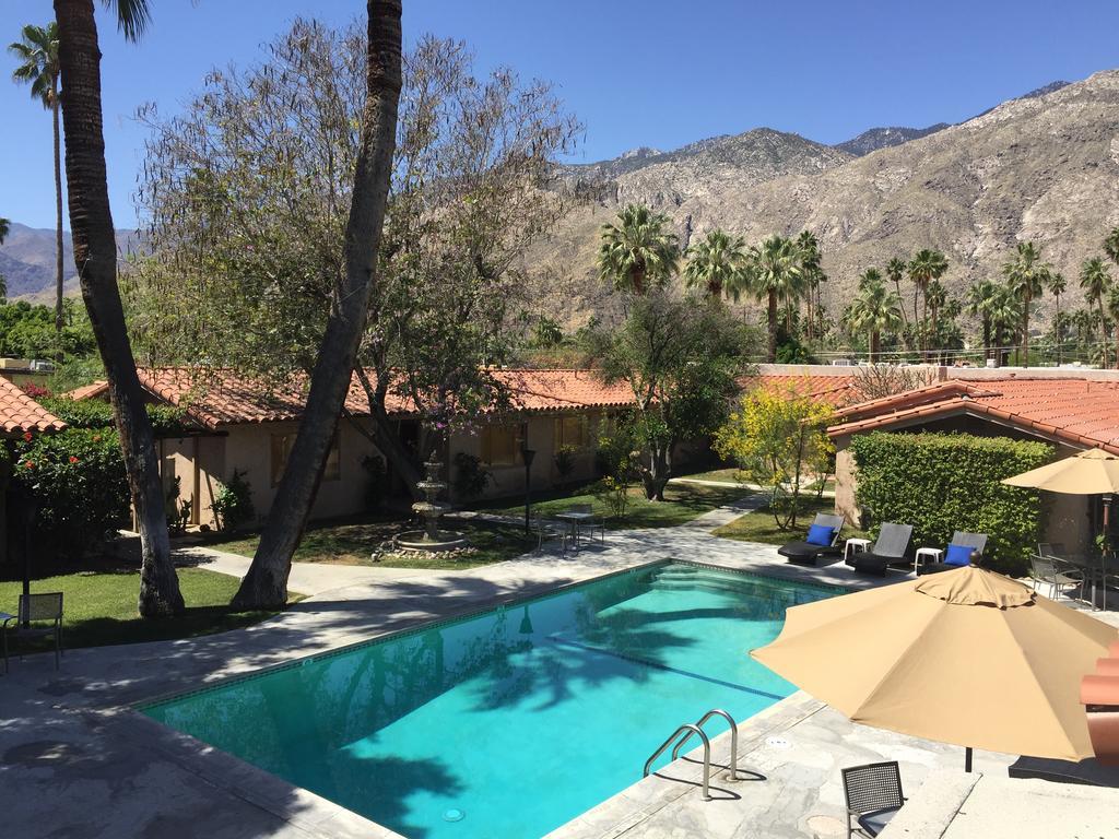 HOTEL WARM SANDS VILLA, PALM SPRINGS ****